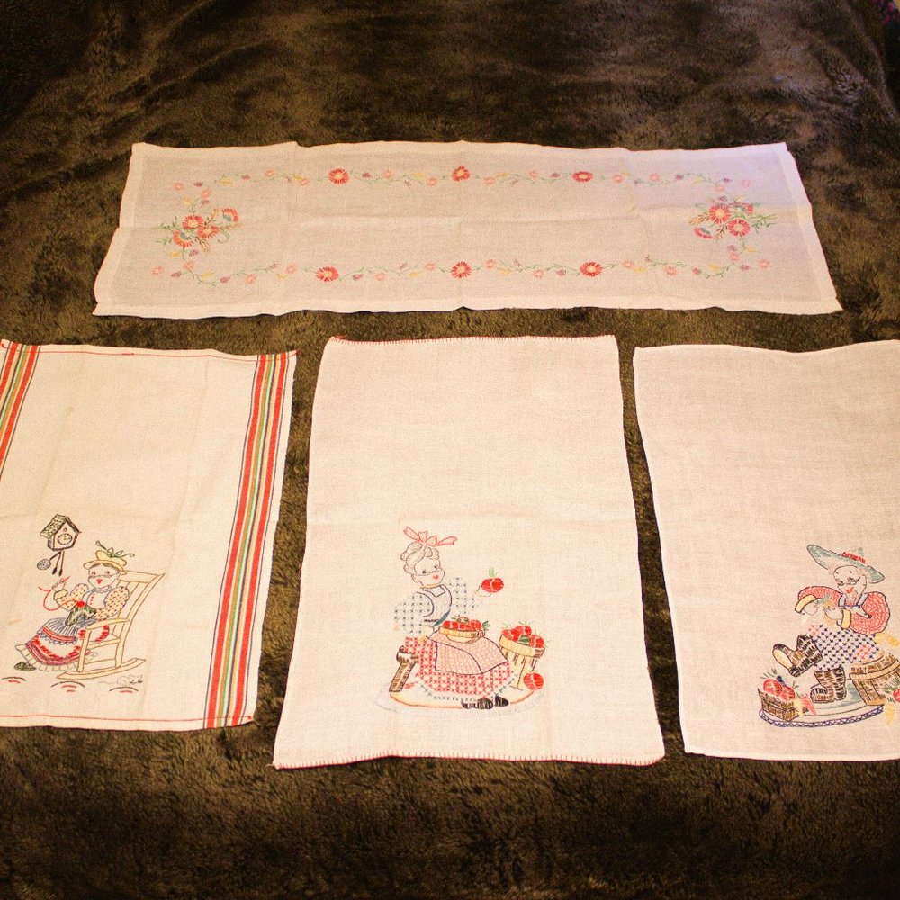 Vintage Embroidered Kitchen Linens Lot